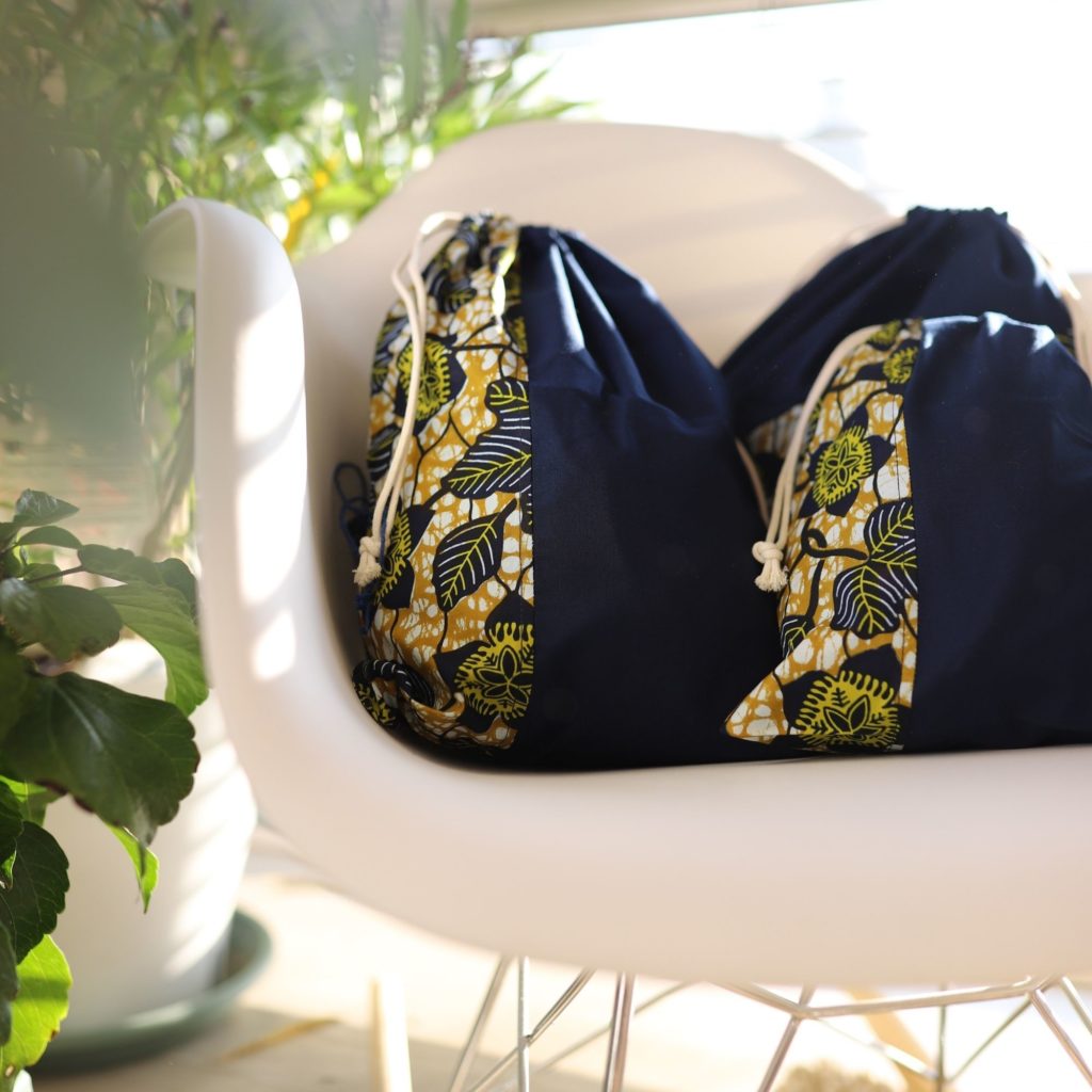 Sac motif feuilles de platane, inspiré par la nature et la sérénité.