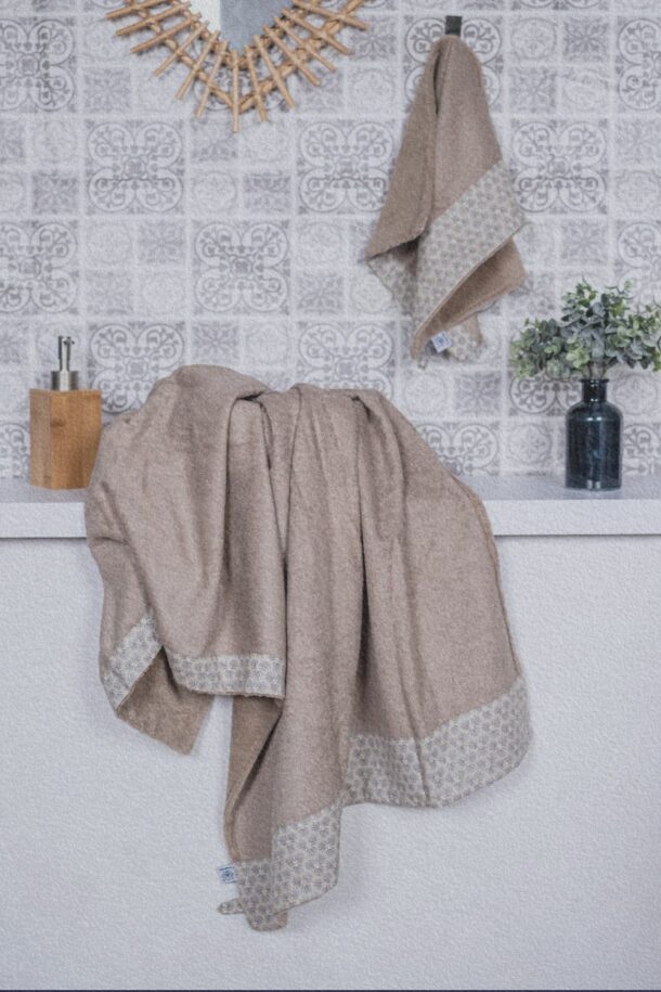 Linge de bain de la collection Kikko de Poropango