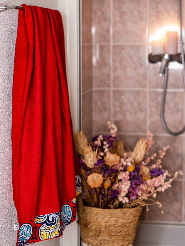 Drap de douche de la collection Wax de Poropango