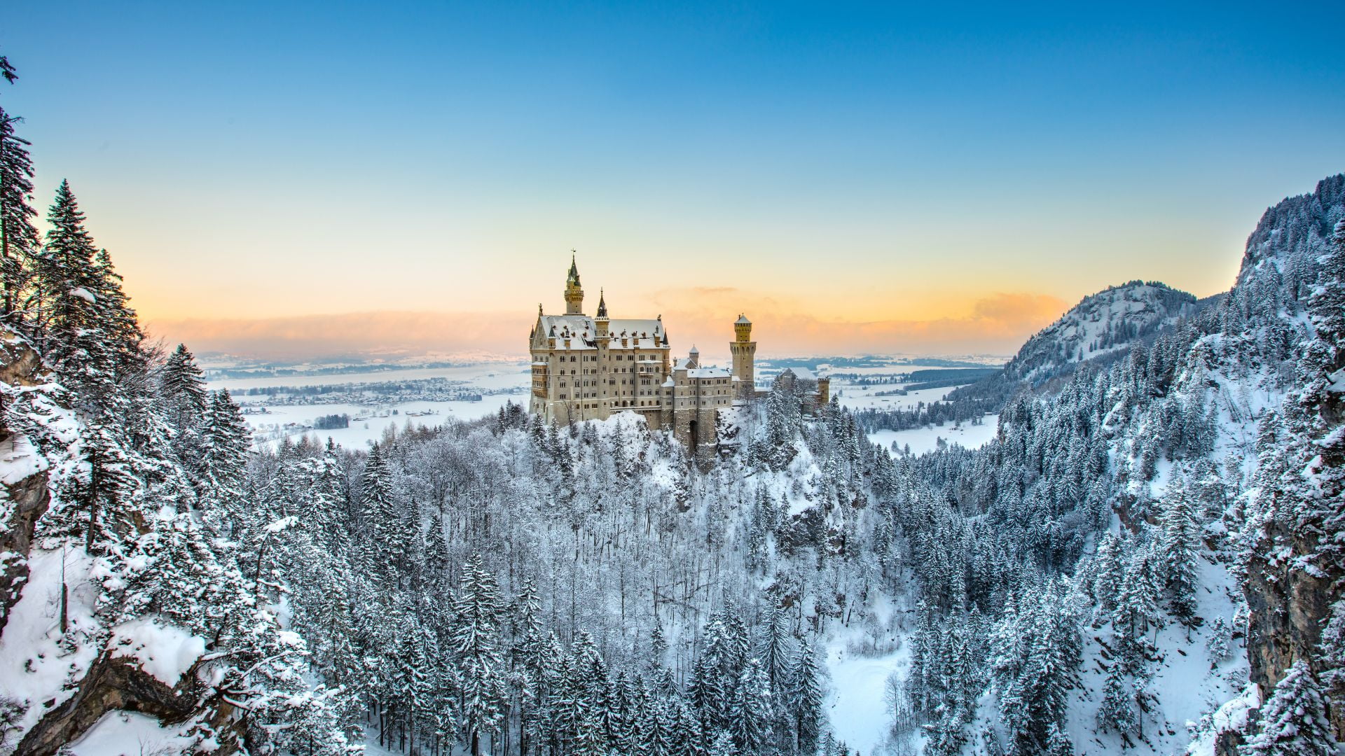 Article de blog : Destinations magiques où passer la fin de l'année - Château de Neuschwanstein en Allemagne