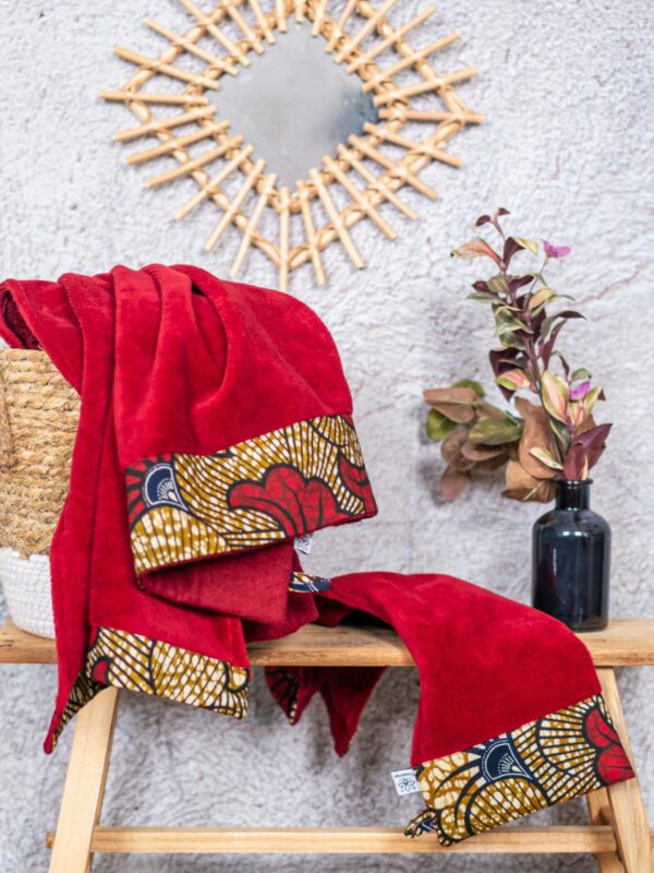 Coffret linge de bain de la collection Fleurs de Mariage de Poropango