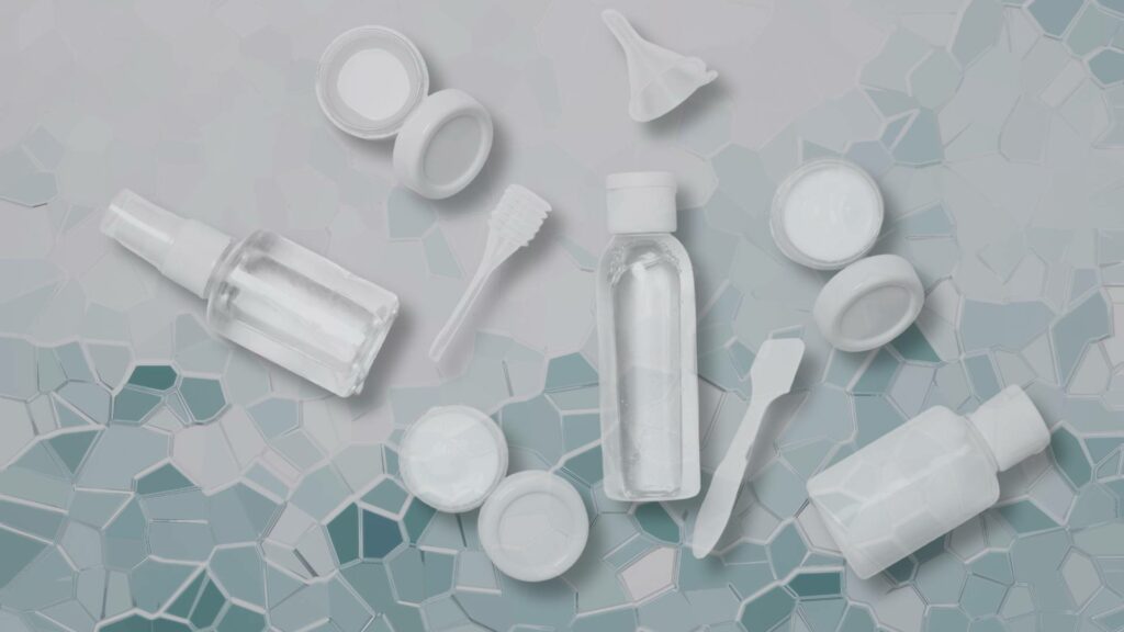 Contenants pour cosmétiques à mettre dans un bagage à main
