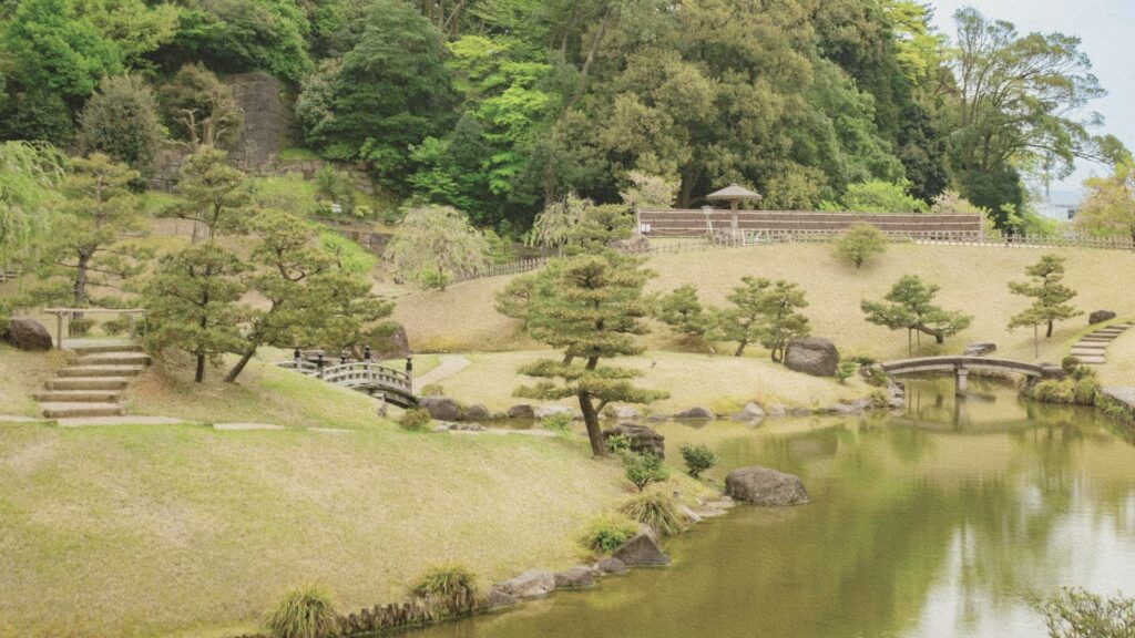 Jardin Kenroku-en au printemps, à Kanazawa, Japon